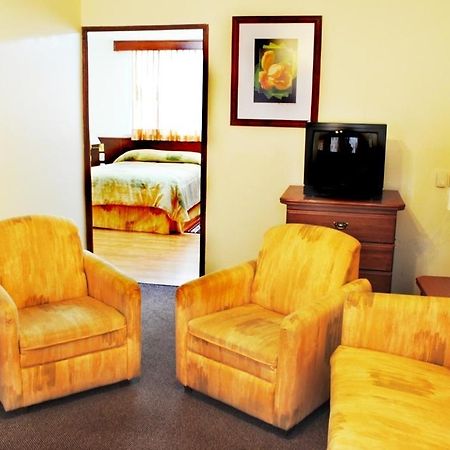 Hotel Marcella Clase Ejecutiva Морелия Екстериор снимка