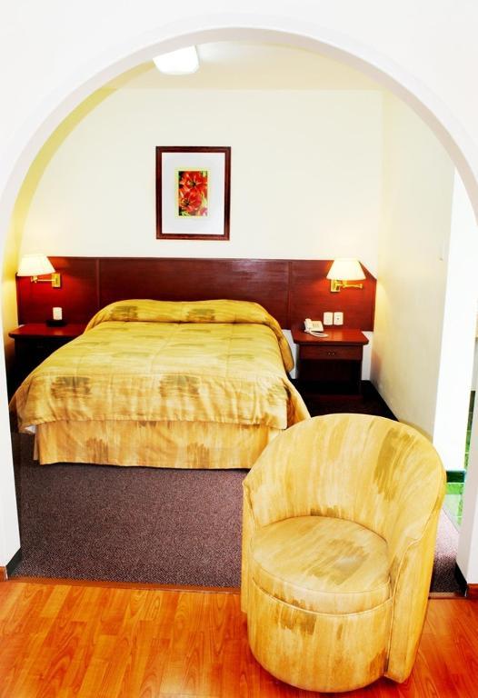Hotel Marcella Clase Ejecutiva Морелия Стая снимка