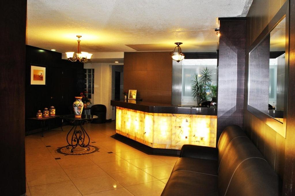 Hotel Marcella Clase Ejecutiva Морелия Екстериор снимка