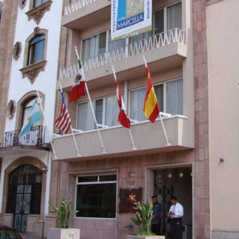 Hotel Marcella Clase Ejecutiva Морелия Екстериор снимка
