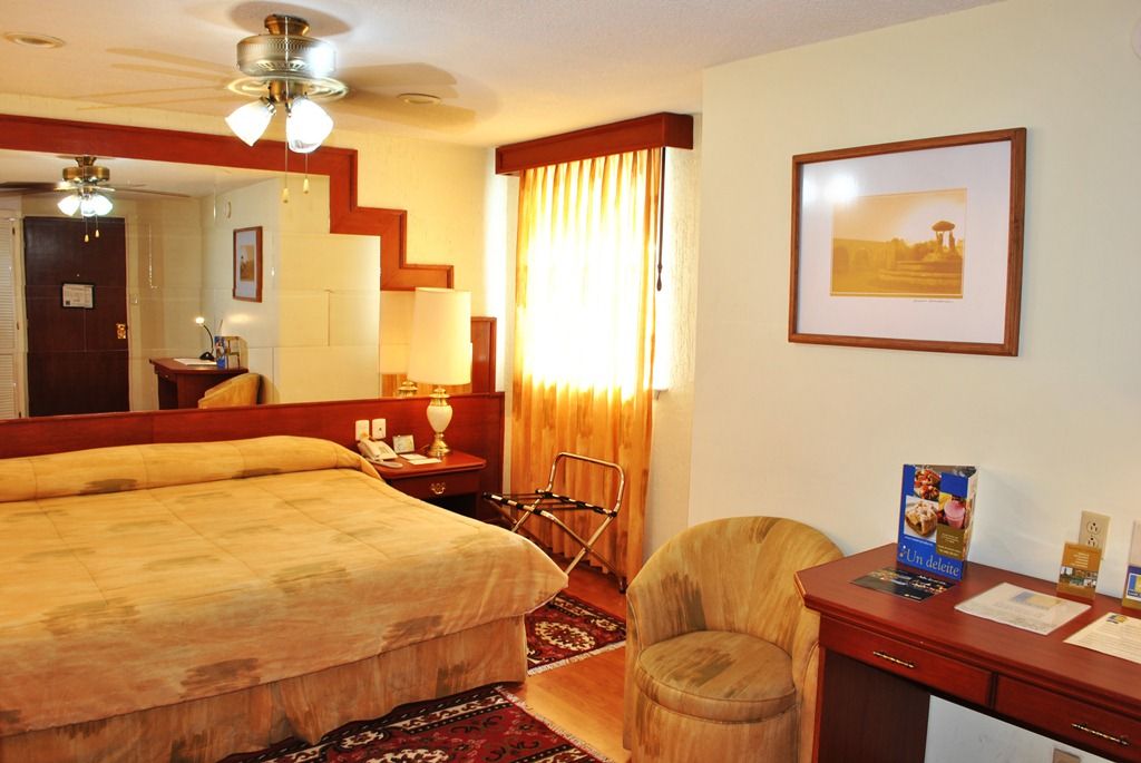 Hotel Marcella Clase Ejecutiva Морелия Екстериор снимка
