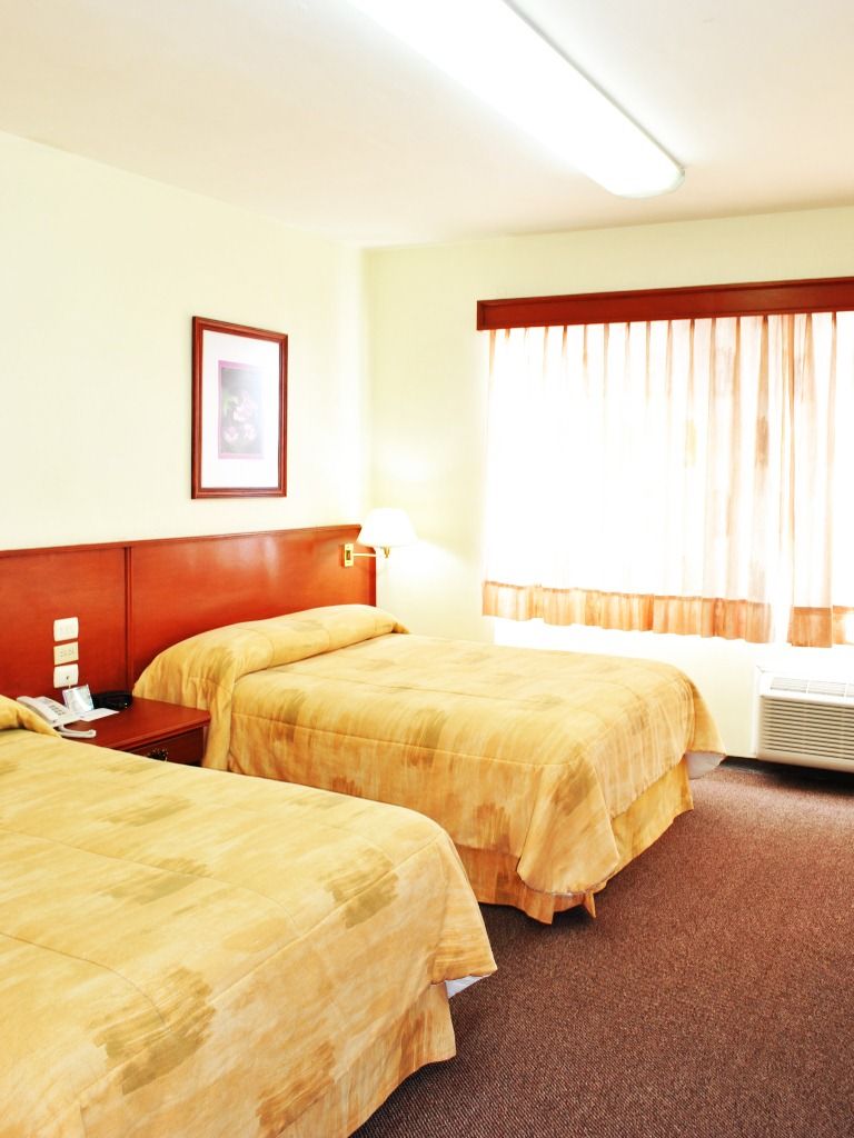 Hotel Marcella Clase Ejecutiva Морелия Екстериор снимка