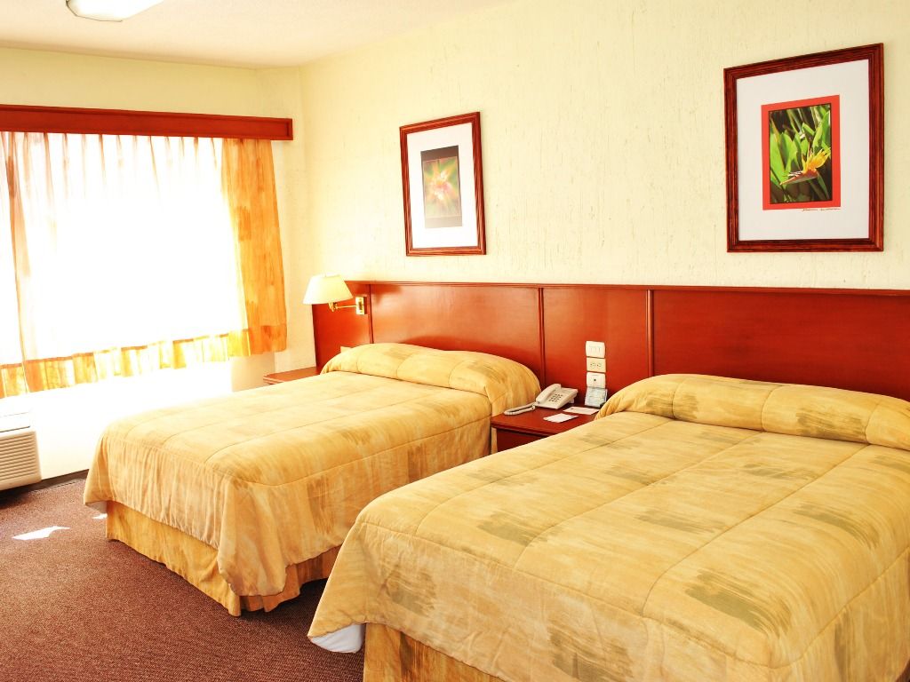 Hotel Marcella Clase Ejecutiva Морелия Екстериор снимка