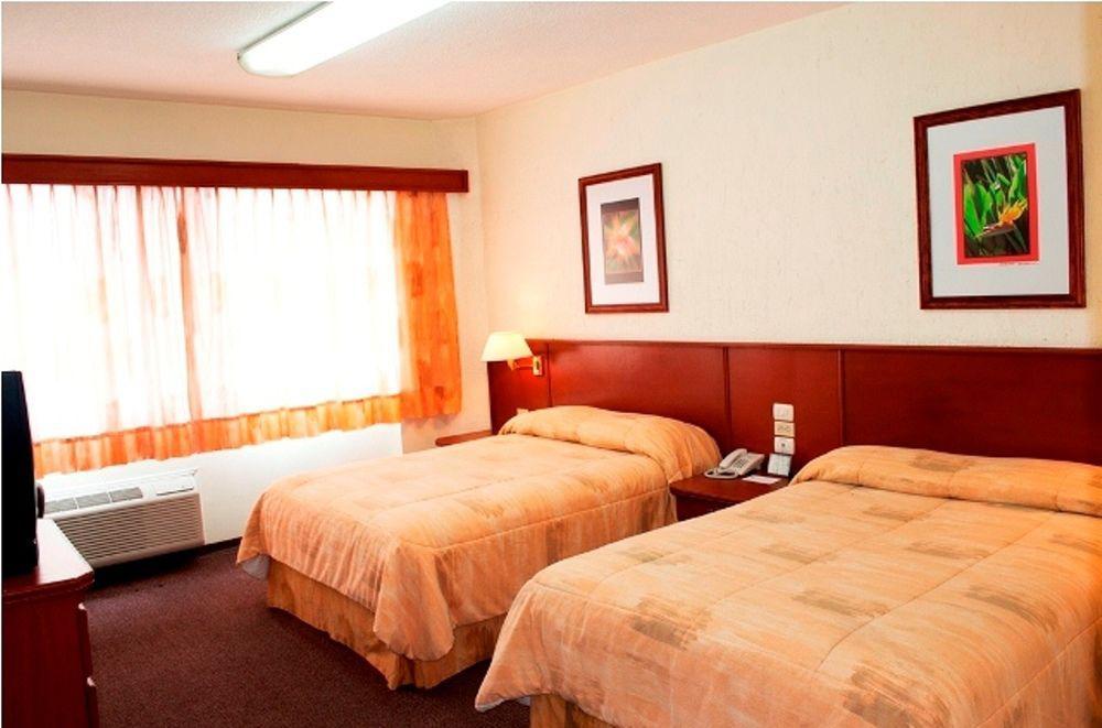 Hotel Marcella Clase Ejecutiva Морелия Екстериор снимка