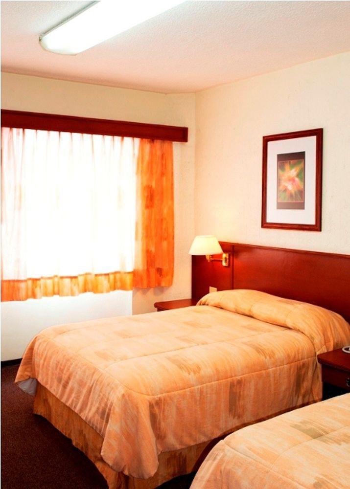 Hotel Marcella Clase Ejecutiva Морелия Екстериор снимка